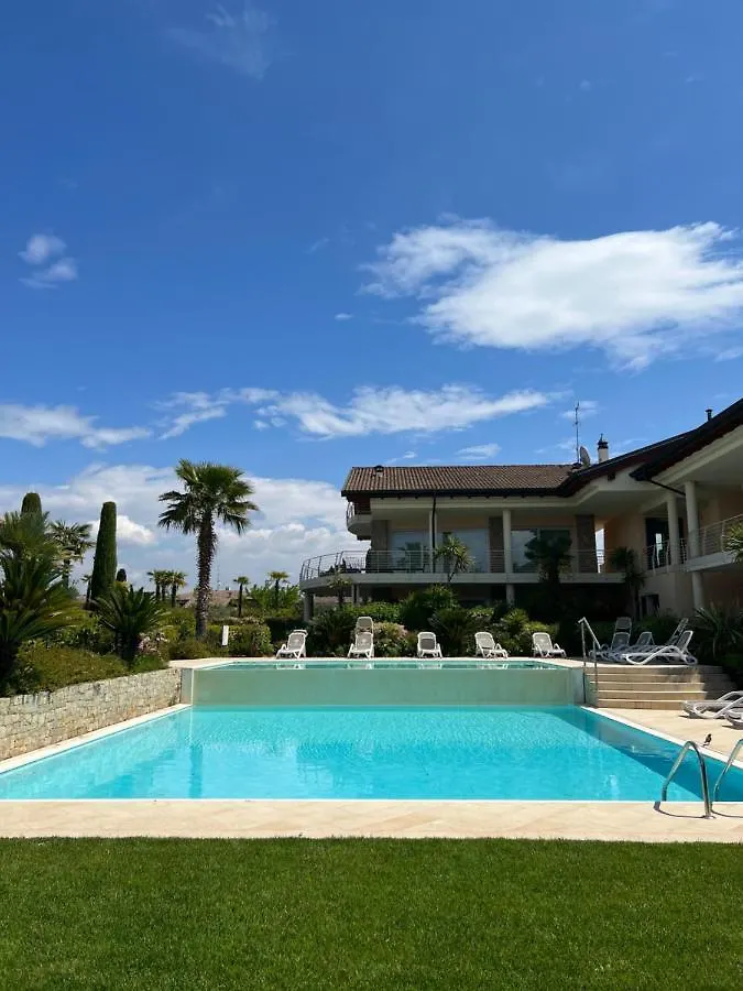 Casa Della Regina Apartment Sirmione
