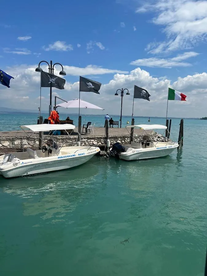 Casa Della Regina Apartment Sirmione Italy
