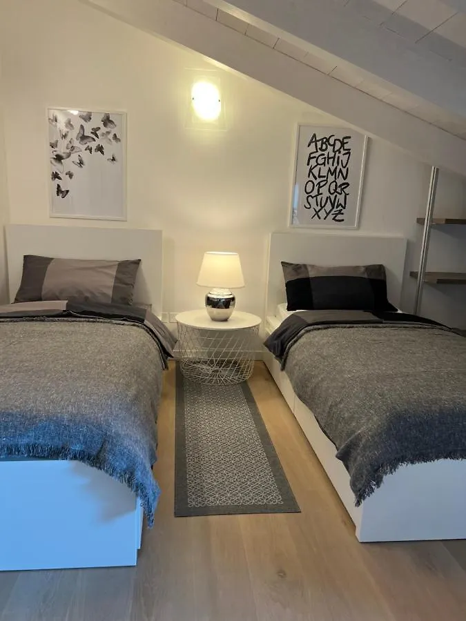 Casa Della Regina Apartment Sirmione 0*,