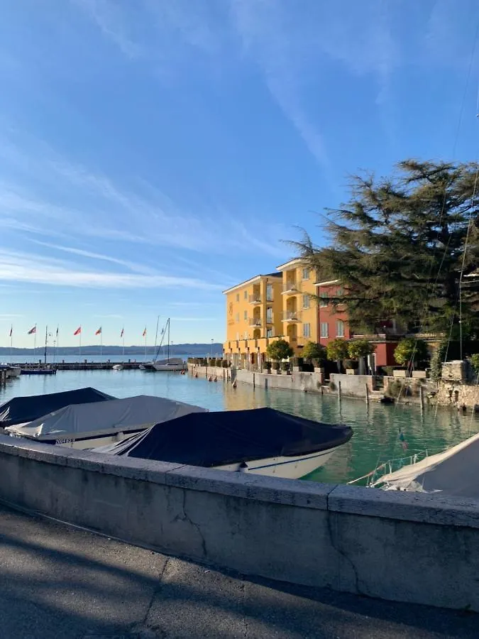Casa Della Regina Apartment Sirmione 0*,