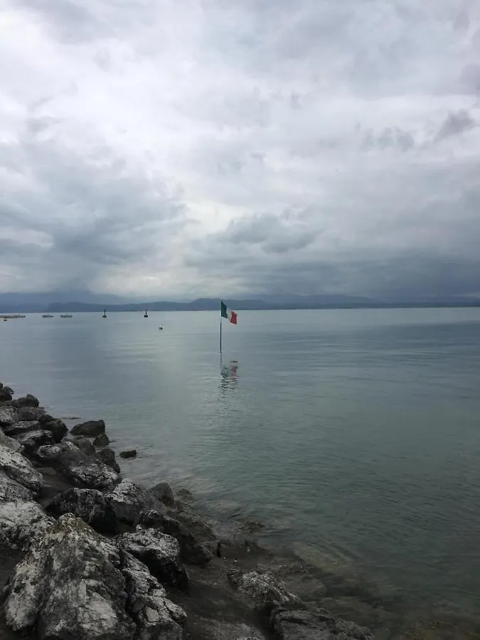 Casa Della Regina Apartment Sirmione 0*,
